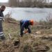 Comienza la reforestación de la ribera del río