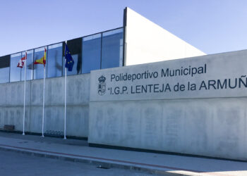 Castellanos ofrece el polideportivo y el frontón abierto a la Junta para vacunaciones Covid