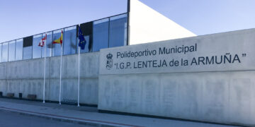 Castellanos ofrece el polideportivo y el frontón abierto a la Junta para vacunaciones Covid