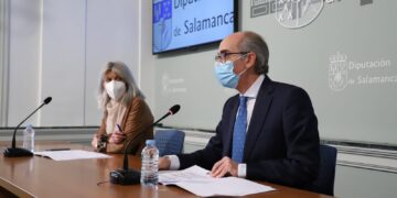 La Diputación renueva el servicio de Ayuda a Domicilio por 14,6 millones y con una mejora de las condiciones laborales para los 415 trabajadores