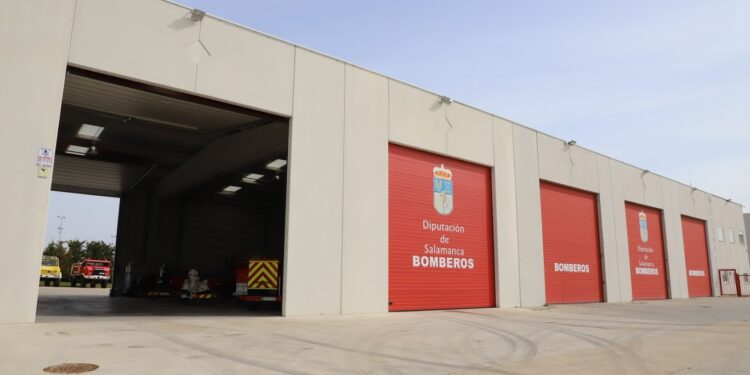 La Diputación recibirá más de 277.000 euros para los servicios de extinción de incendios y salvamento que ofrecen los 13 parques de bomberos de la provincia