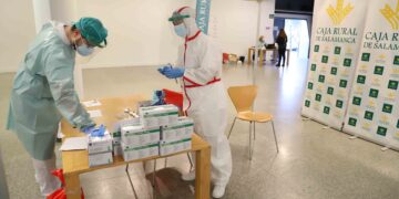 Salamanca recibe el 12,7% de la nueva remesa de vacunas frente a la Covid que llega a la Comunidad