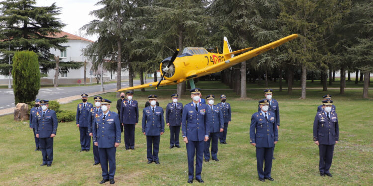 El Rey Felipe VI aterriza en Salamanca para visitar las Escuelas Militares de Matacán