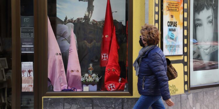 La Semana Santa a través de la ruta de los escaparates