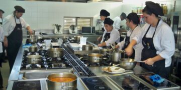 La Escuela de Hostelería impartirá un nuevo curso de Cocina para trabajadores y desempleados