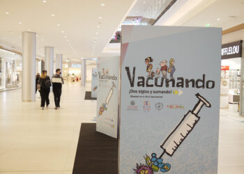 En el Centro Comercial El Tormes, ‘Vacunando ¡Dos siglos y sumando’, la expo de máxima actualidad