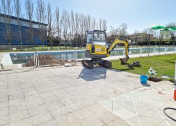 Comienza la puesta a punto de las piscinas de Santa Marta