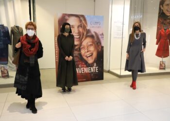 EL Tormes expone el vestuario de la película ‘El Inconveniente’ diseñado por Fely Campo