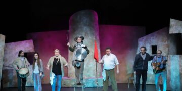 El teatro Liceo disfruta con ‘Don Quijote somos todos’