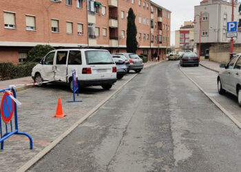Fallece un vecino mientras circulaba por la calle Antonio Machado