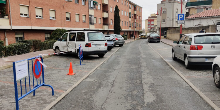 Fallece un vecino mientras circulaba por la calle Antonio Machado