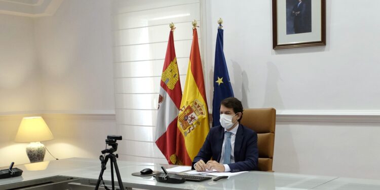 La Junta pondrá en marcha un programa para reforzar la presencia de la mujer en el mundo laboral