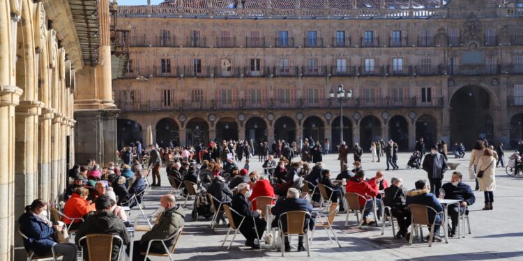 La Junta convoca ayudas para que la hostelería convierta las terrazas en espacios seguros