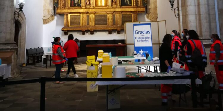 605 profesores vacunados en la primera jornada con las dosis de AstraZeneca