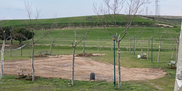 Comienzan las obras para la creación de la nueva zona infantil y de ocio en Vega de Salamanca