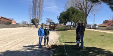 Los aficionados estrenarán las primeras pistas de petanca del municipio en abril