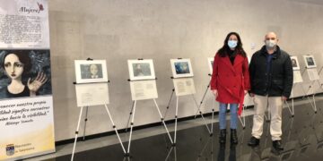 Ilustraciones sobre la lucha de la mujer en la historia