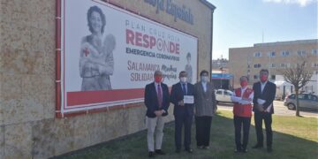 El delegado territorial de la Junta agradece el trabajo y el esfuerzo realizados por Cruz Roja en Salamanca durante el primer año de la pandemia