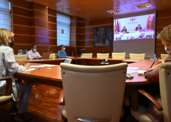 El Sistema Nacional de Salud aprueba el uso de la vacuna de Astra Zéneca en mayores de 60 años