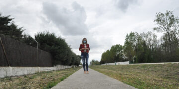 El Ayuntamiento construirá más de 800 metros de acera hasta la urbanización Almendares