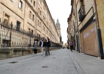 La ciudad refuerza la limpieza de fachadas y edificios por actos vandálicos