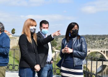 Tudanca reclama atención presencial en los centros de salud