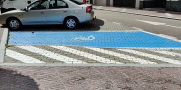Santa Marta consigue el aparcamiento gratuito para personas con tarjeta de movilidad reducida
