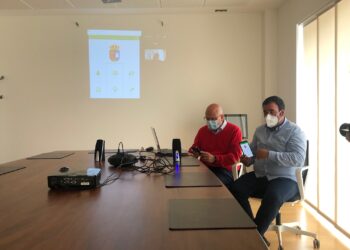 La nueva app ‘Línea Verde’ permitirá a los vecinos de Villares comunicar «de manera inmediata» las incidencias y averías que detecten en el municipio