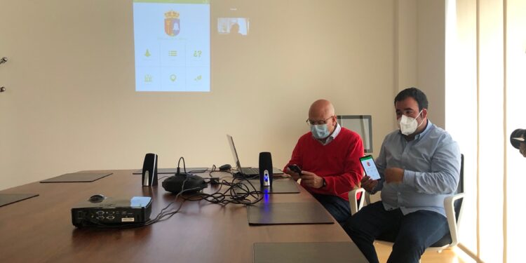 La nueva app ‘Línea Verde’ permitirá a los vecinos de Villares comunicar «de manera inmediata» las incidencias y averías que detecten en el municipio