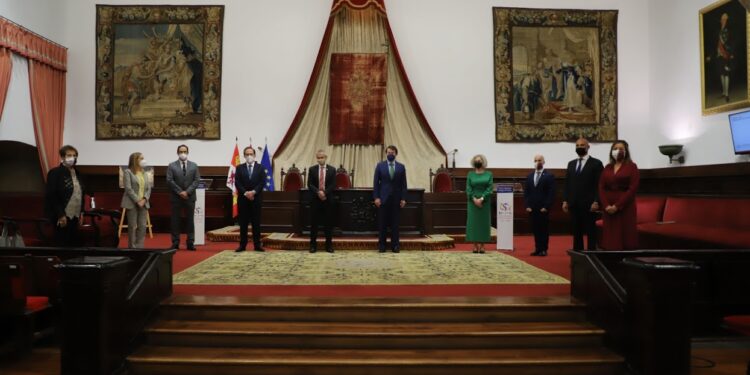 Ana Pastor, Susana Marcos y Manuel Mirat, nuevos socios de honor de la Asociación Alumnii de la Universidad de Salamanca