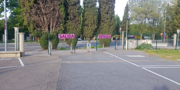 El Ayuntamiento habilita una segunda entrada en el Rastro