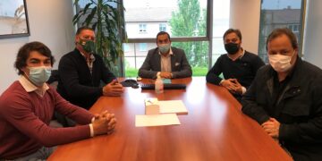 El delegado territorial de la JCyL escucha las demandas de ‘Salamanca es Taurina’