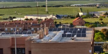 La Asociación de Energías Renovables propone actuaciones para promover un uso energético «más eficiente y sostenible» en la ciudad