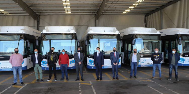 Salamanca incorpora cinco nuevos vehículos al transporte urbano