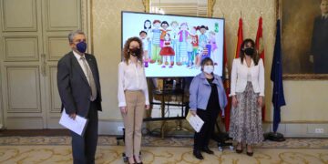 Representantes de la Confederación por el Mejor Interés de la Infancia visitan Salamanca