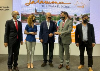 Vicente del Bosque, protagonista de la campaña ‘Salamanca, el viaje de vuelta’ presentada en Fitur