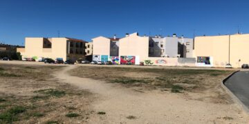 El Consistorio trabaja para crear un nuevo aparcamiento público en el Corral de Concejo