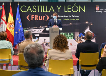 Mañueco apuesta por el turismo como motor de la recuperación económica y de creación de empleo