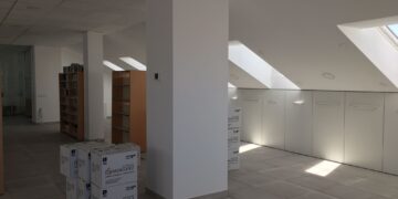 Comienza el traslado de los libros a la nueva biblioteca municipal