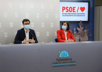 El PSOE exige al Ayuntamiento que acometa la limpieza urgente del río Tormes a su paso por la ciudad