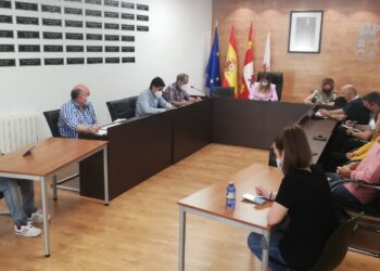 Castellanos recupera los bonos de las piscinas para empadronados