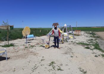 El Ayuntamiento construye una zona ocio en Carrascal de Barregas