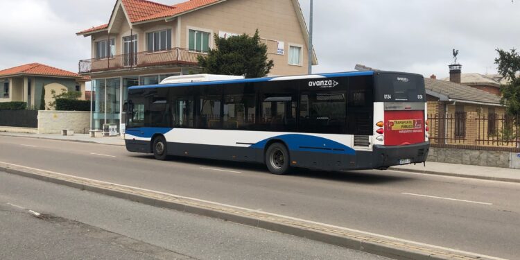 La Junta retoma el servicio metropolitano de autobús búho el sábado, después de un año de parón