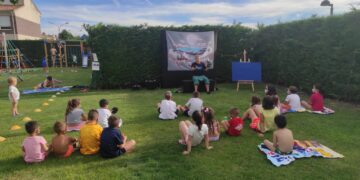 Vuelven los ‘Cuentos Refrescantes’ para los más pequeños en las piscinas municipales