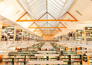 La Universidad de Salamanca abre por primera vez todas sus bibliotecas en verano