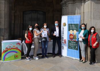 ‘Pon tu granito’, campaña de Pyfano para enseñar su proyecto de oncopediatría