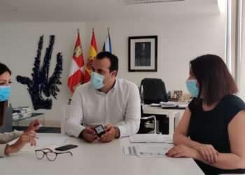 El convenio con el grupo Colisée ofrecerá ventajas para que los vecinos accedan a sus residencias