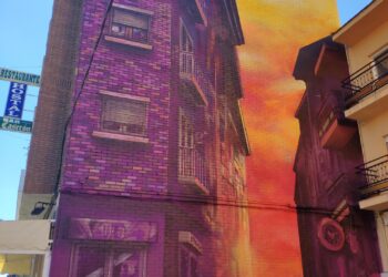 La instalación de iluminación permitirá que cuatro pinturas murales más puedan visitarse por la noche