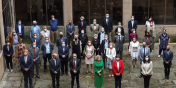 La Universidad de Salamanca rinde homenaje al personal jubilado en los dos últimos años
