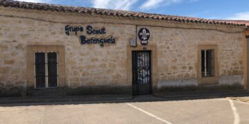 El Ayuntamiento acometerá la rehabilitación integral del antiguo consultorio médico y actual sede de los scouts